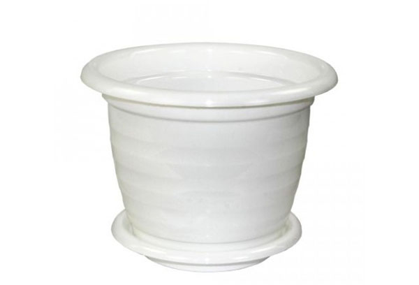 Pot en plastique blanc