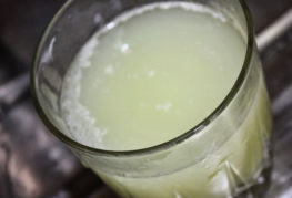 Un verre de petit-lait